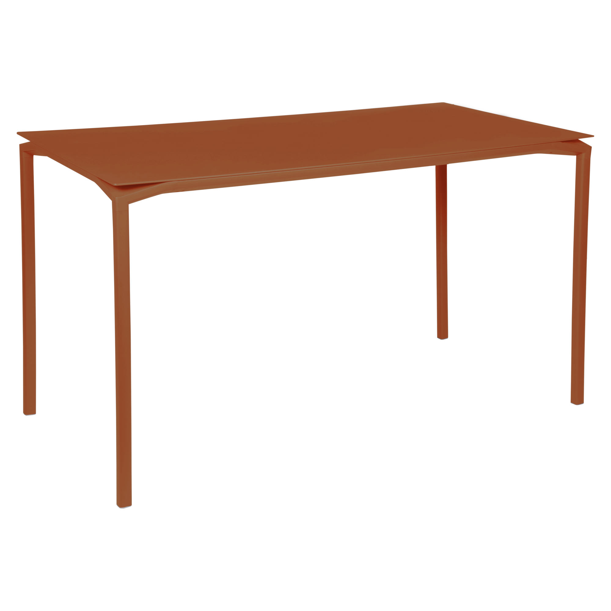 Table haute Calvi rectangulaire moderne avec une surface plate en confit d'orange et quatre pieds fins et droits.