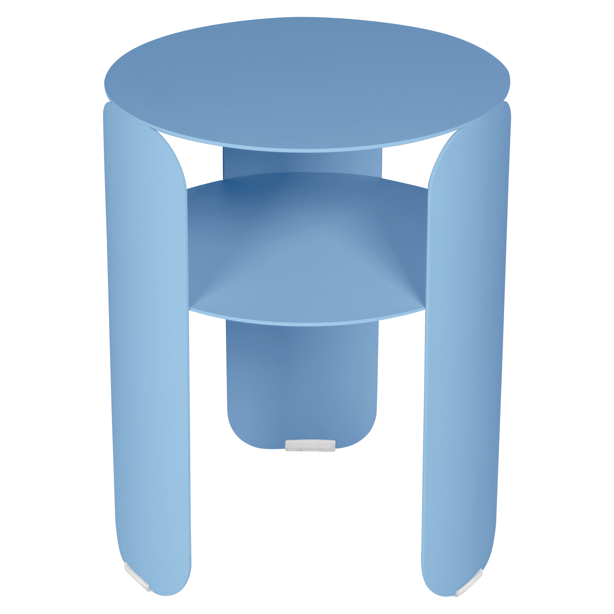 Petite table d'appoint ronde en Bleu Maya avec trois pieds courbés et une étagère inférieure, inspirée du style ludique Bebop.