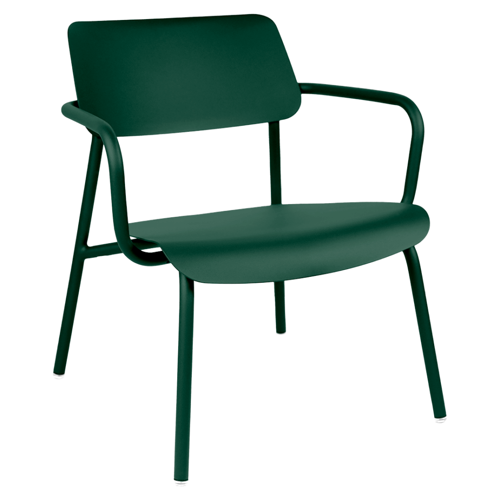 Fauteuil Lounge en métal vert foncé avec dossier, assise et accoudoirs incurvés, doté de quatre pieds tubulaires.