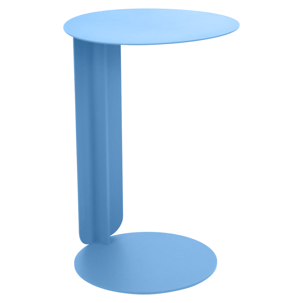 Table d'appoint bleue, moderne et minimaliste, inspirée du style Bebop, avec un plateau et une base ronds reliés par un seul panneau vertical.