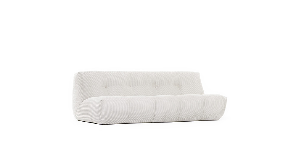 Le Cozy S - 3 places est un canapé blanc moderne touffeté avec un dossier bas et des bords arrondis, créant un espace douillet idéal pour se détendre, présenté sur un fond blanc uni.