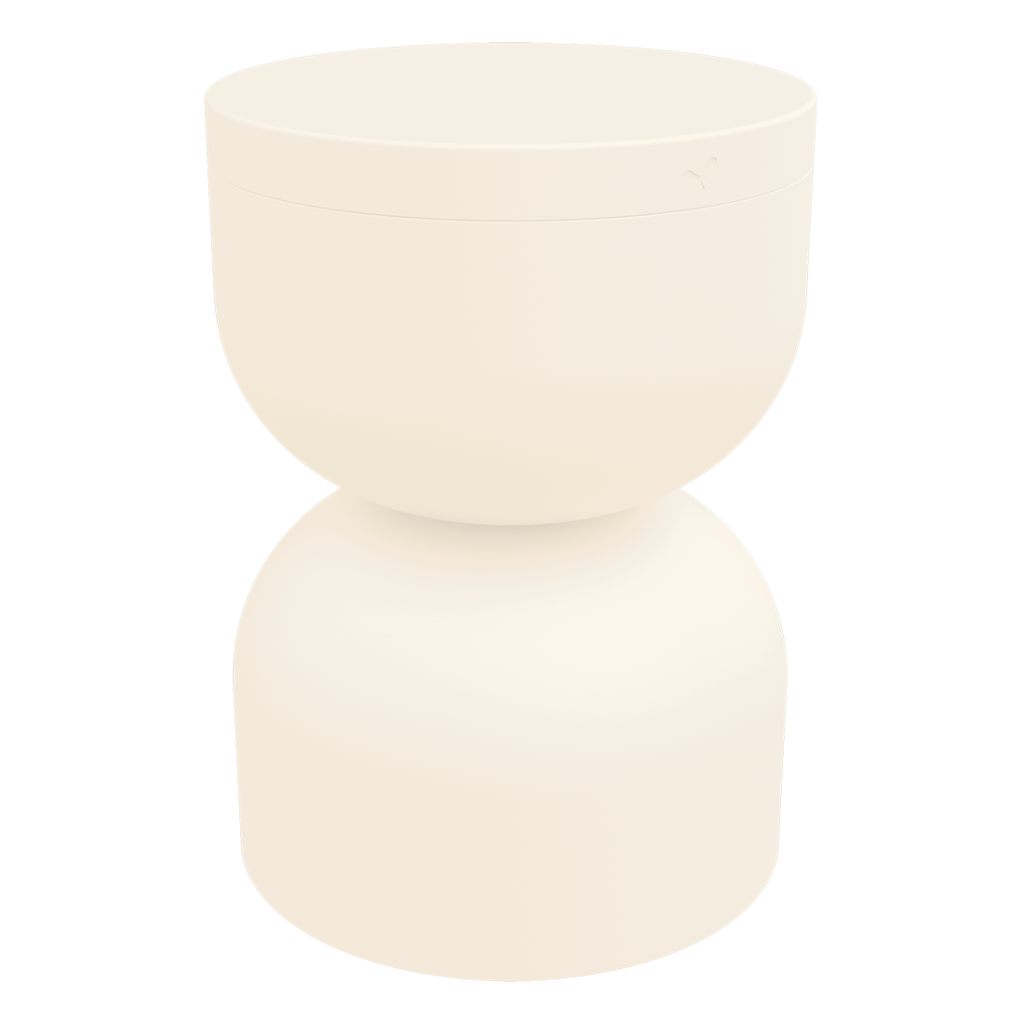 Tabouret minimaliste en Beige Latte mat avec une base arrondie et un sommet en forme de bol, ressemblant à un sablier.